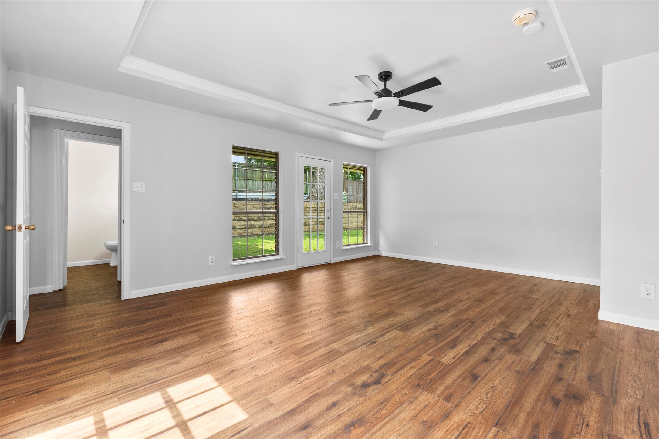 6501 Lake Side Circle North Richland Hills TX 76180