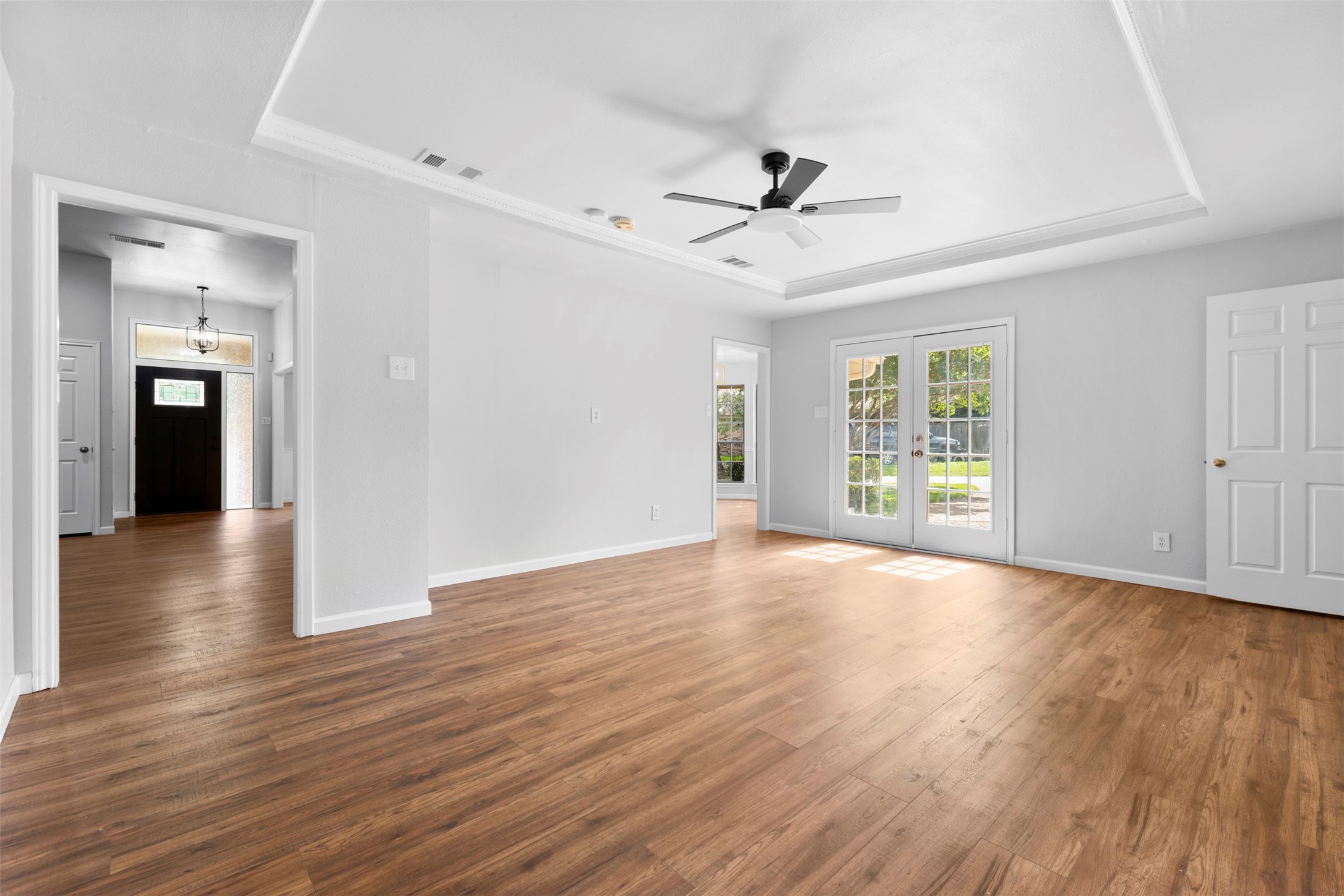 6501 Lake Side Circle North Richland Hills TX 76180