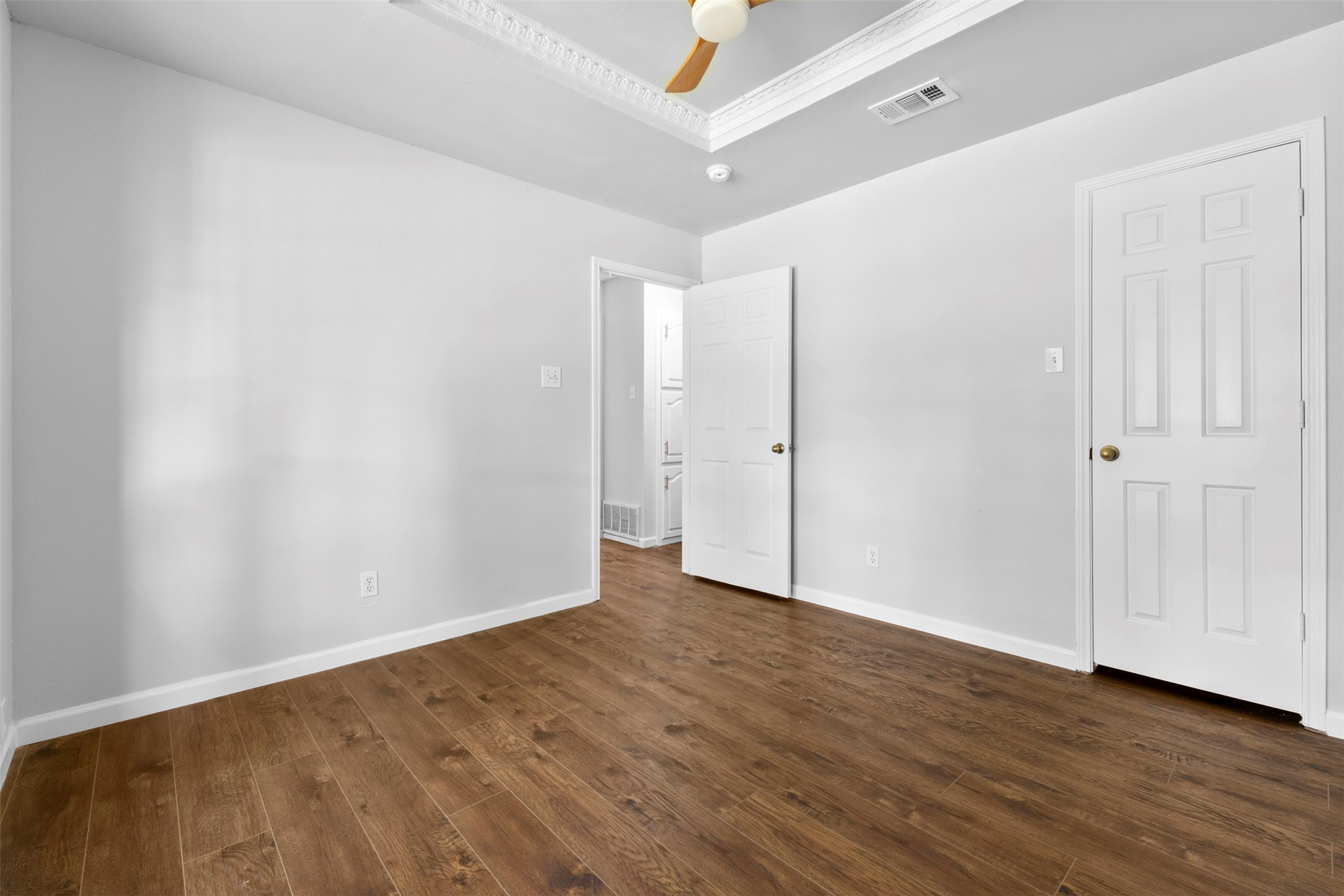 6501 Lake Side Circle North Richland Hills TX 76180