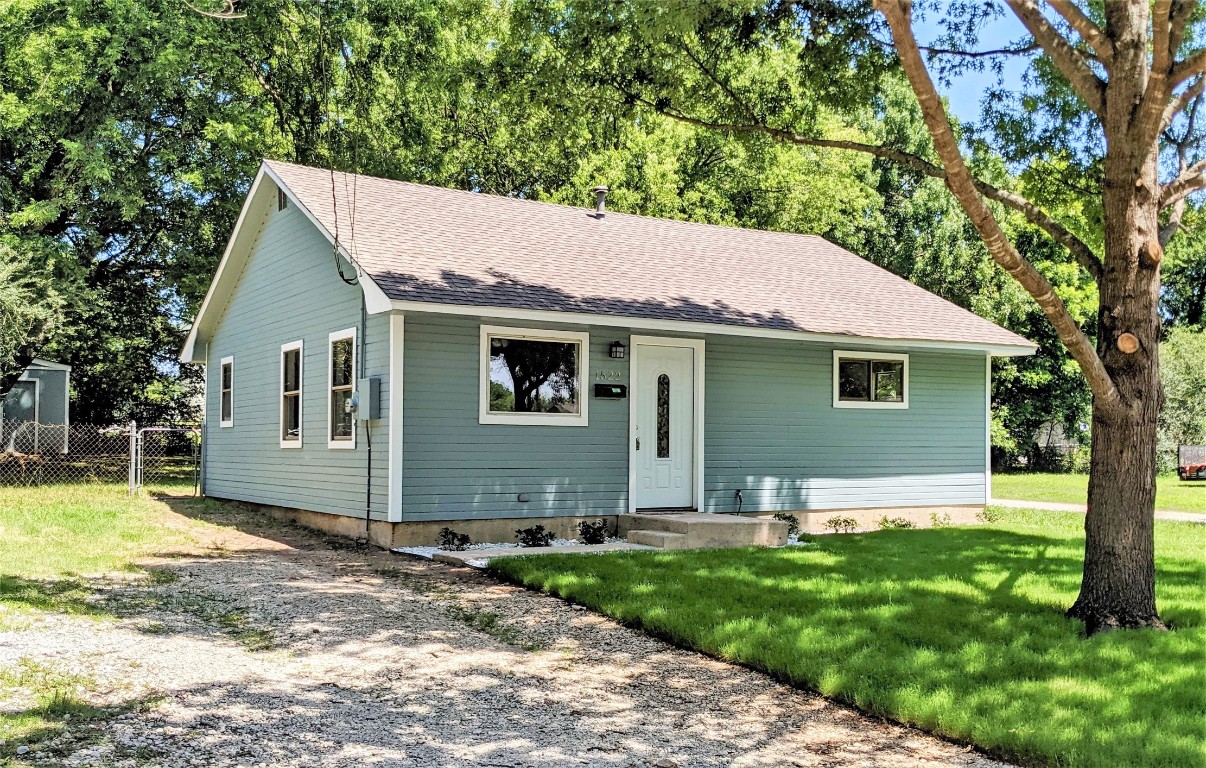1522 S Lindsay Street Gainesville TX 76240