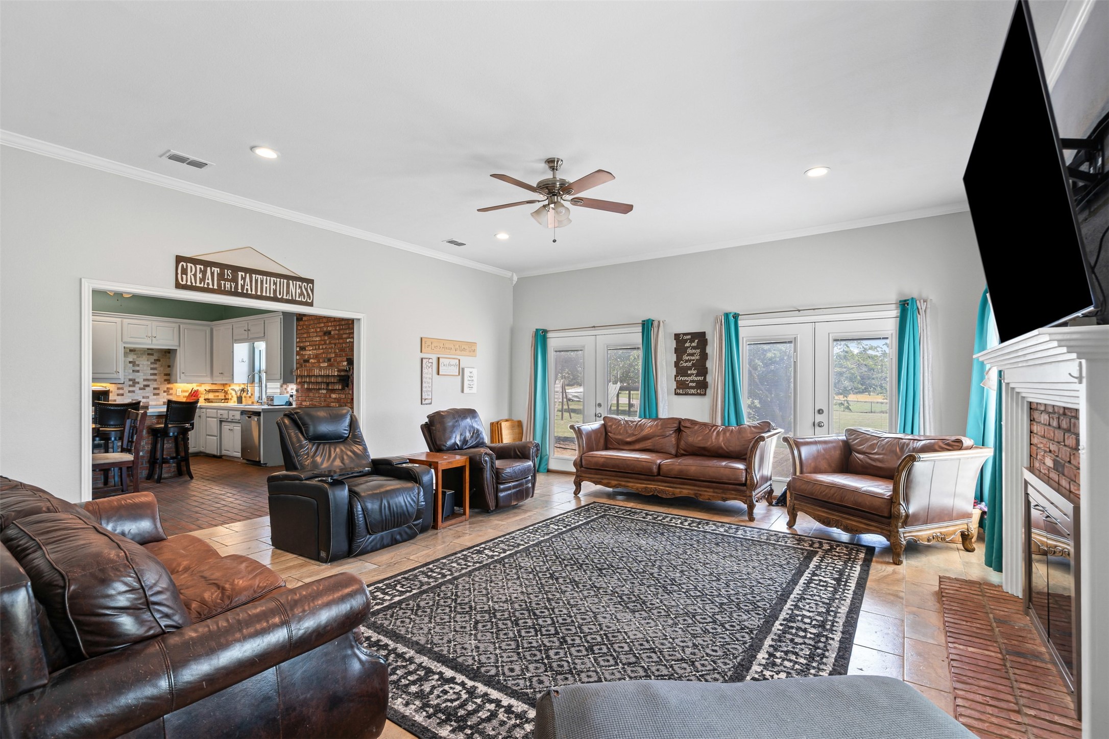 105 Country Green Court Weatherford TX 76087