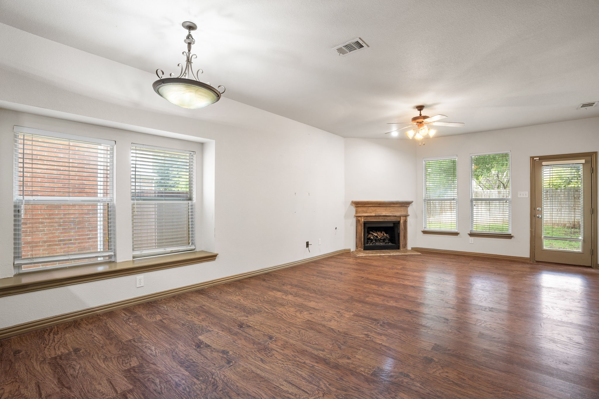 1908 Hopkins Drive Mckinney TX 75072