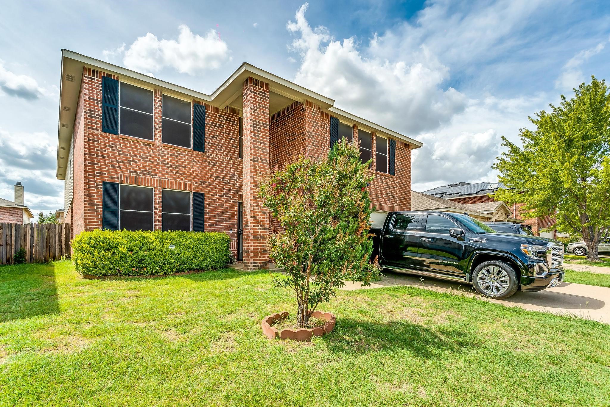 9008 Quarter Horse Lane Fort Worth TX 76123