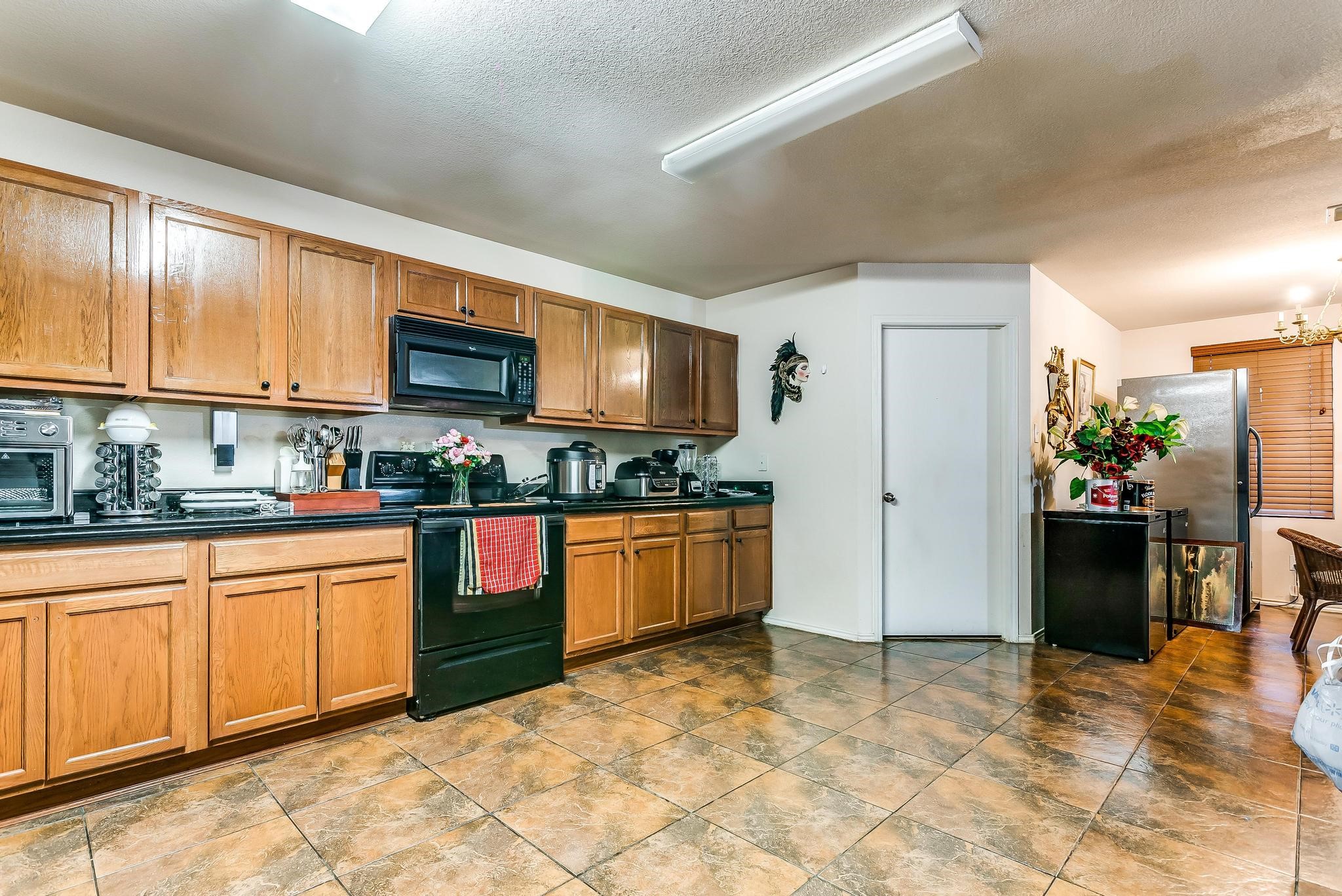 9008 Quarter Horse Lane Fort Worth TX 76123