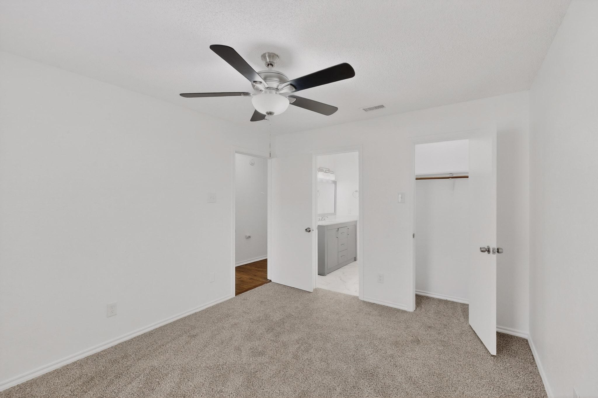 2712 Lincoln Drive Arlington TX 76006