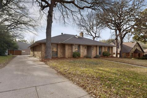 2712 Lincoln Drive Arlington TX 76006