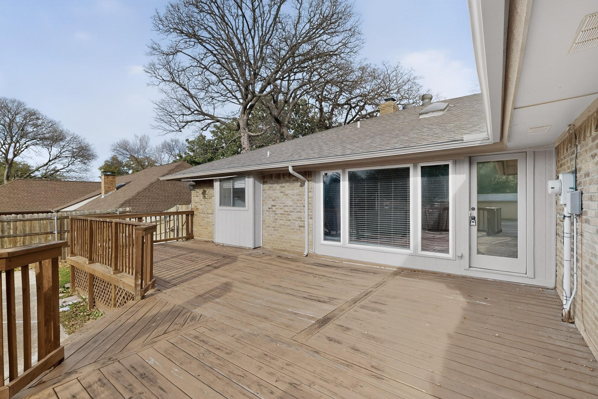 2712 Lincoln Drive Arlington TX 76006