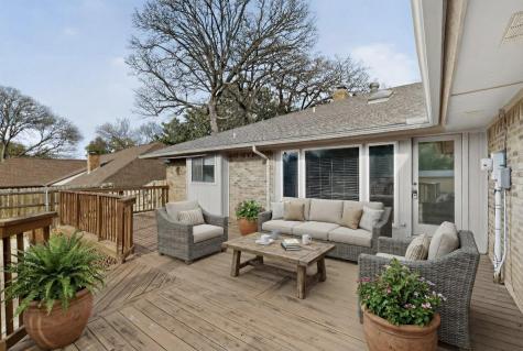 2712 Lincoln Drive Arlington TX 76006