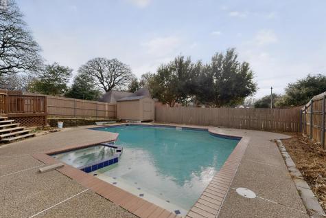 2712 Lincoln Drive Arlington TX 76006