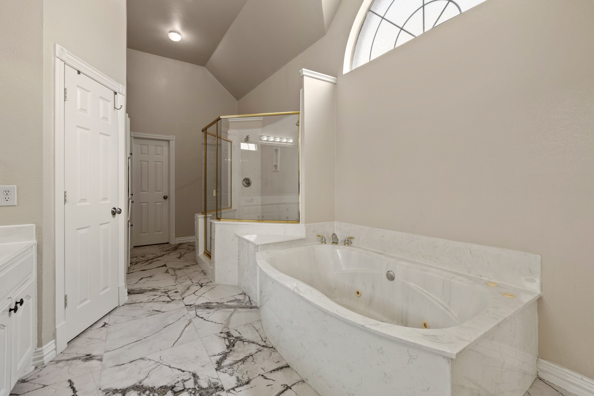2308 Megan Way Arlington TX 76016