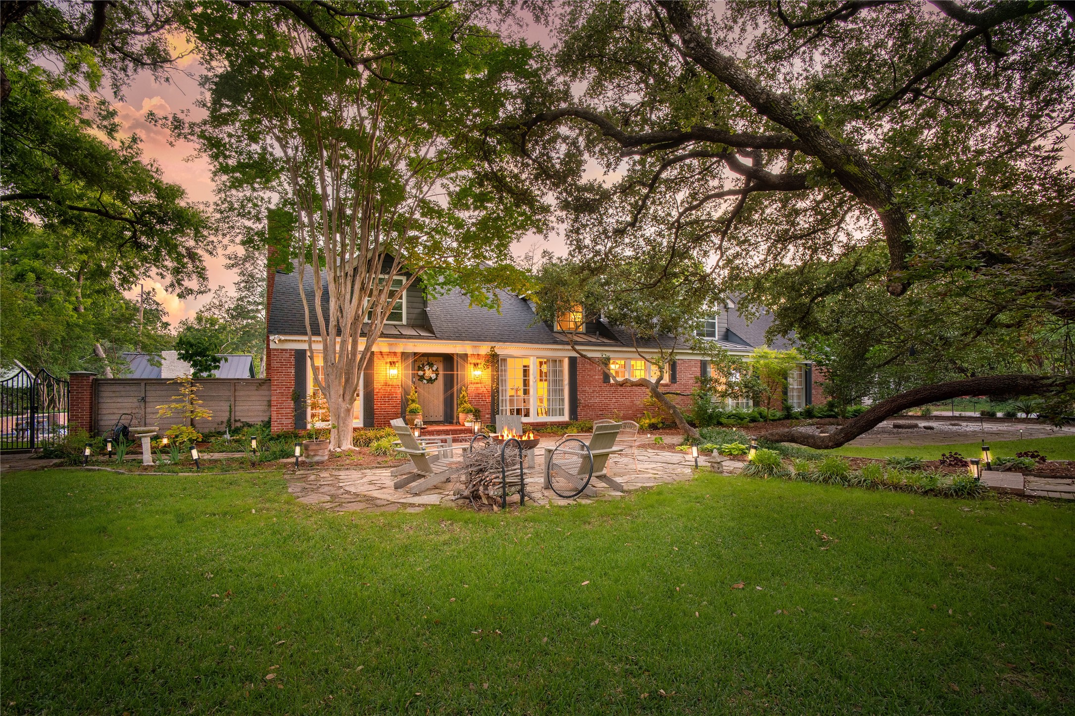 1501 Verano Drive Dallas TX 75218