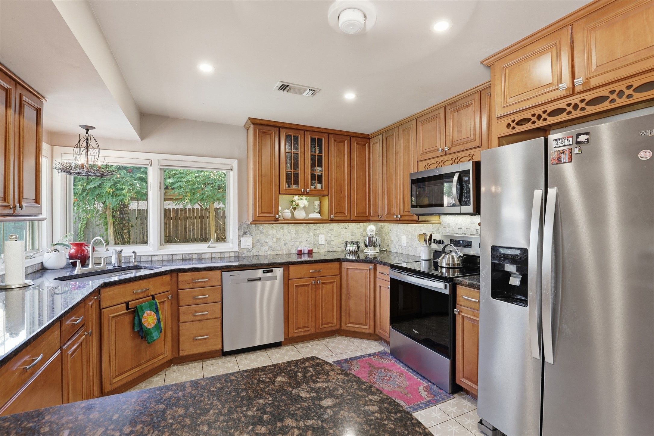 1605 Celeste Court Arlington TX 76012