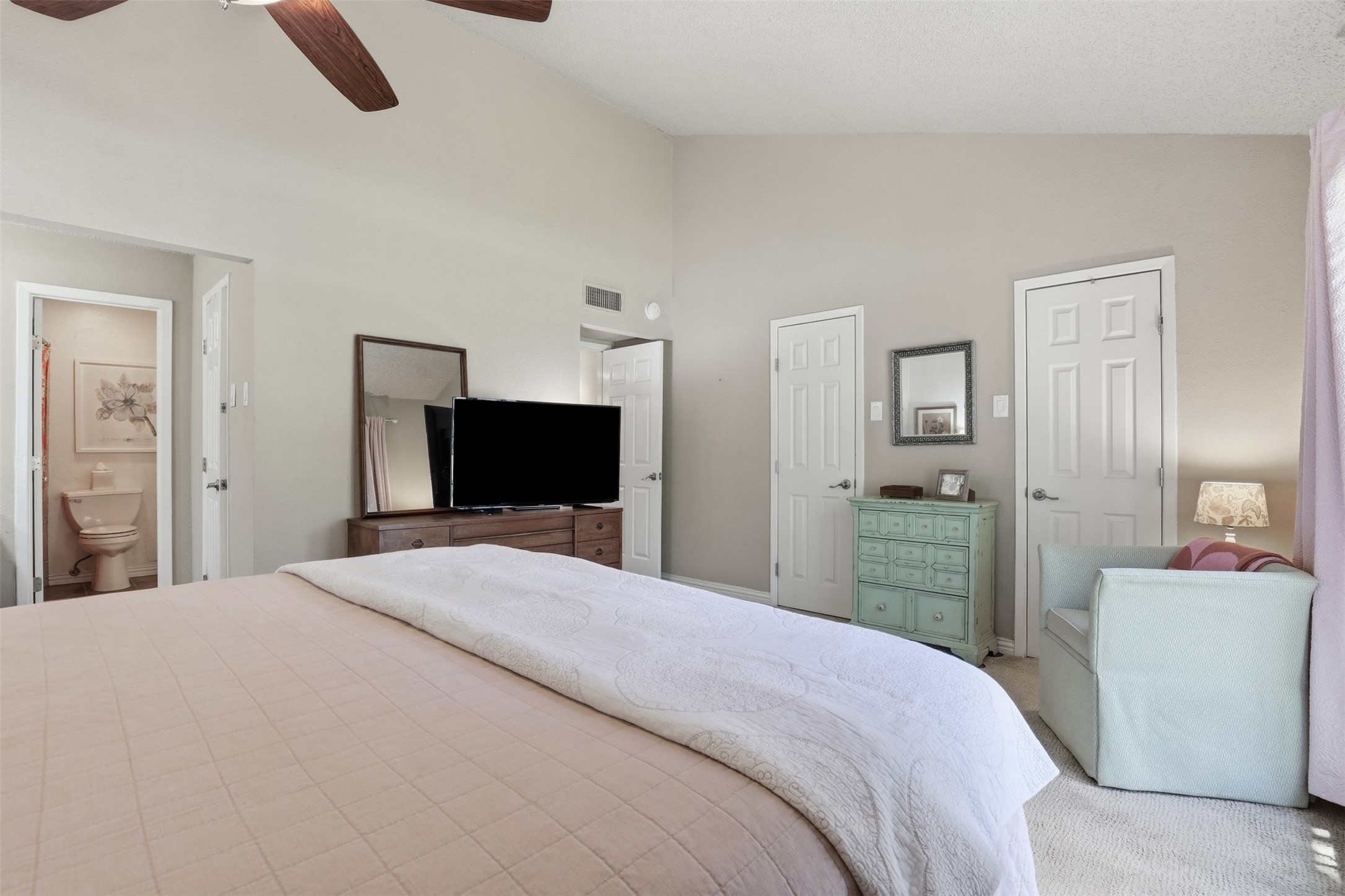 1605 Celeste Court Arlington TX 76012