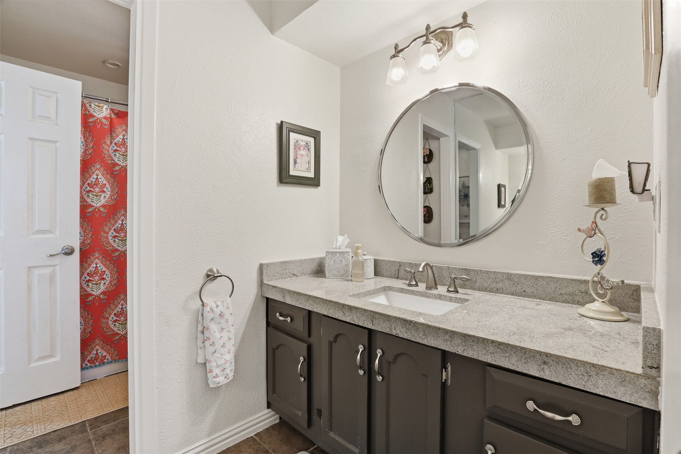 1605 Celeste Court Arlington TX 76012