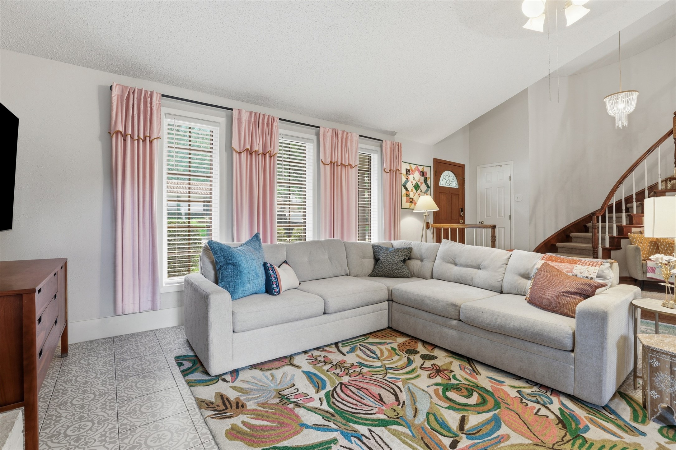 1605 Celeste Court Arlington TX 76012