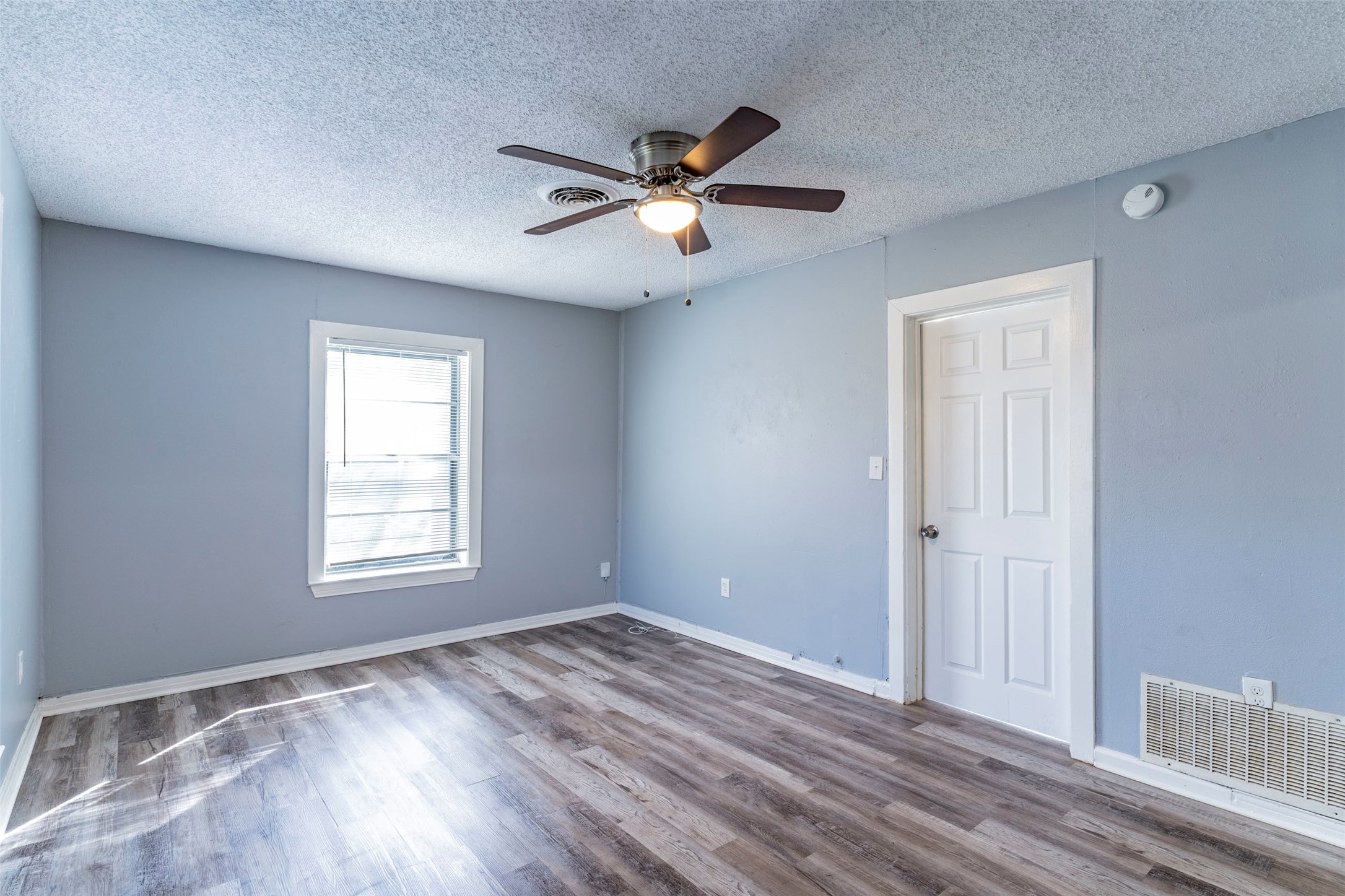 707 N Kaufman Street Seagoville TX 75159