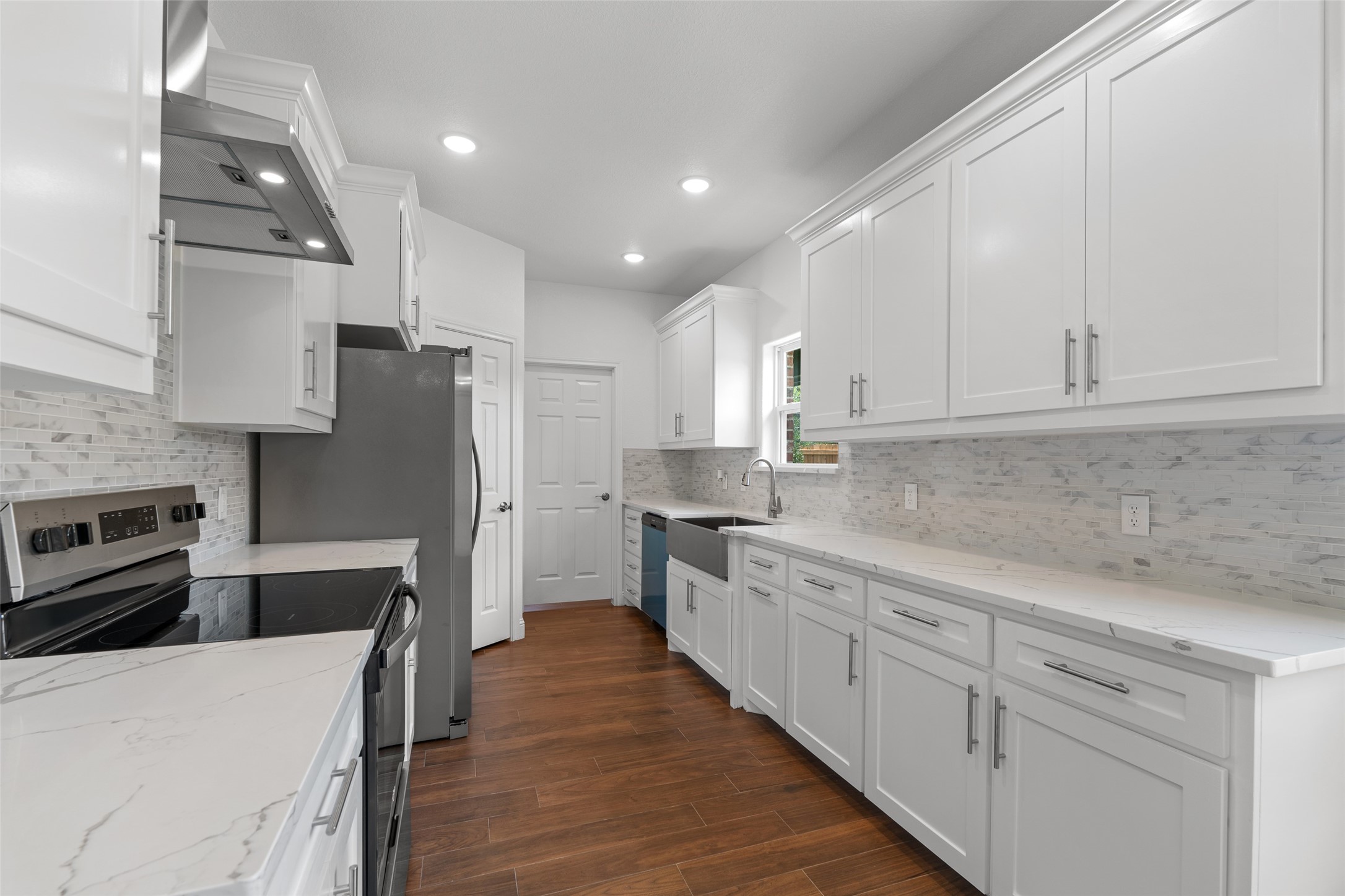 801 Comanche Cove Drive Granbury TX 76048