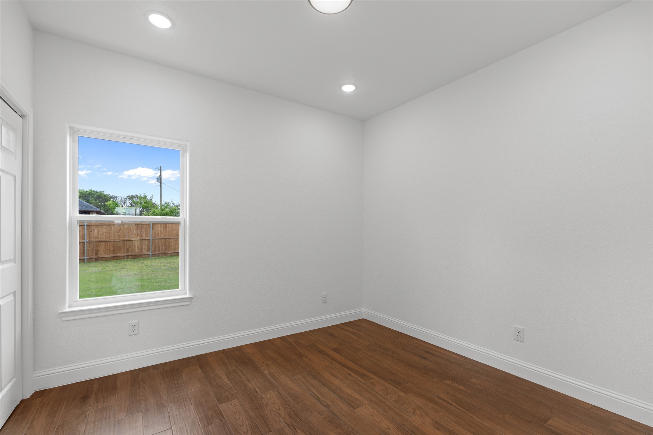 801 Comanche Cove Drive Granbury TX 76048