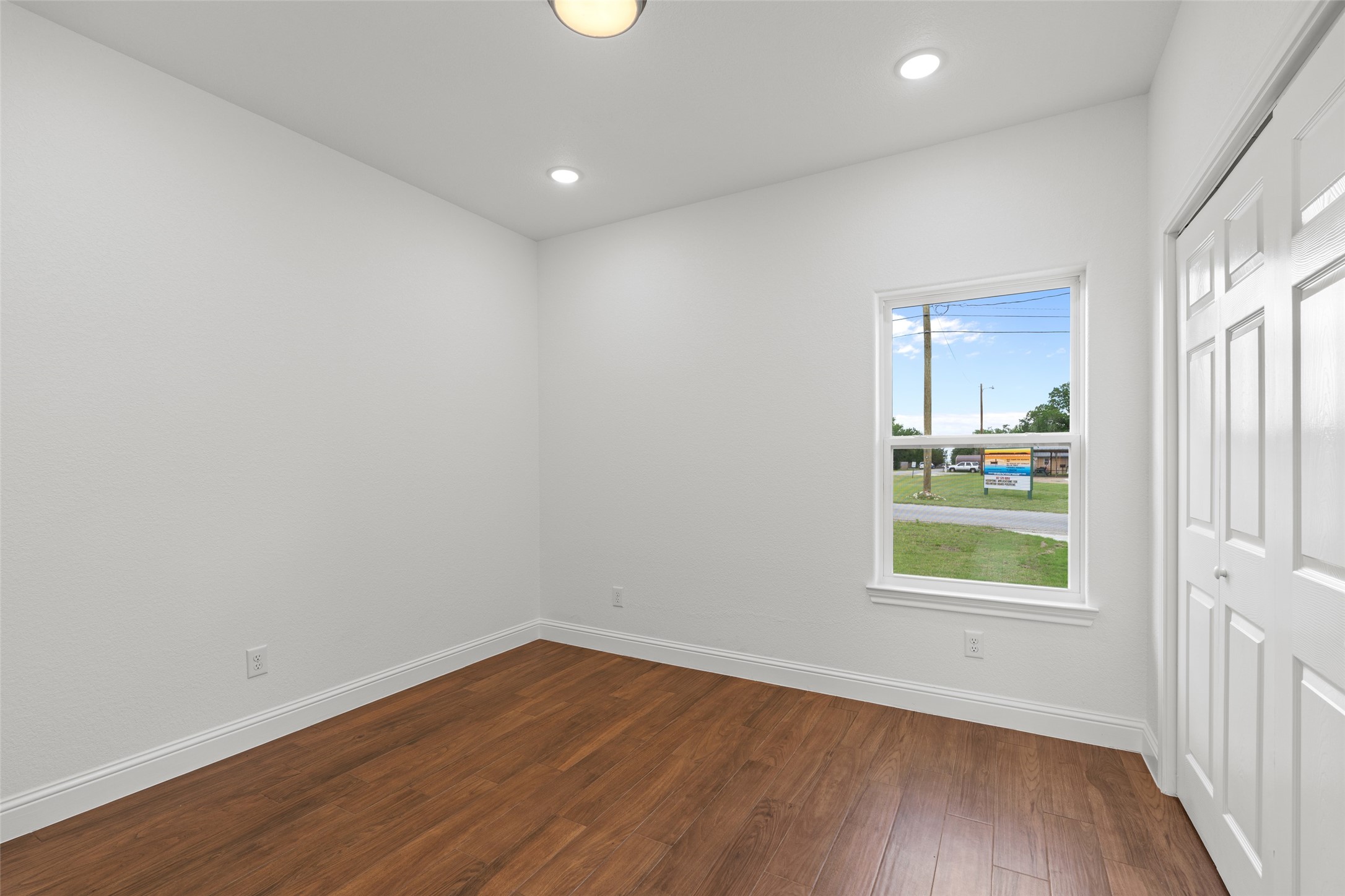 801 Comanche Cove Drive Granbury TX 76048