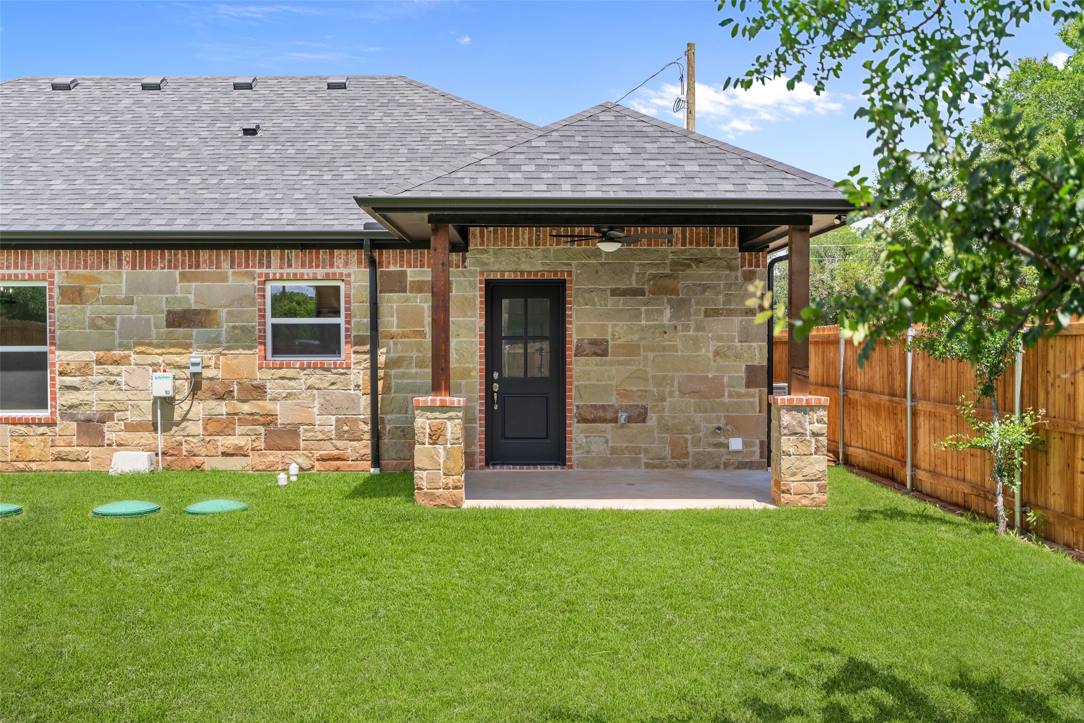 801 Comanche Cove Drive Granbury TX 76048