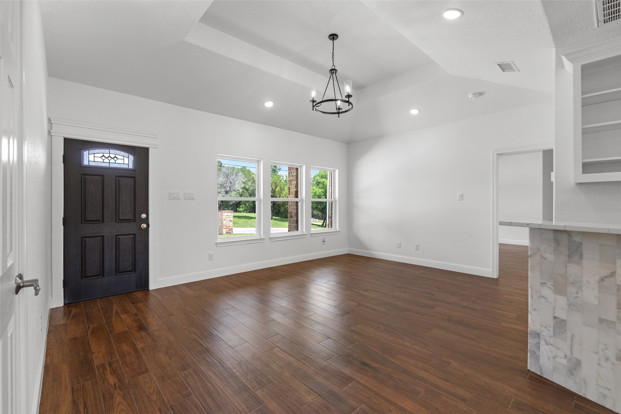 801 Comanche Cove Drive Granbury TX 76048