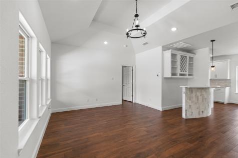 801 Comanche Cove Drive Granbury TX 76048