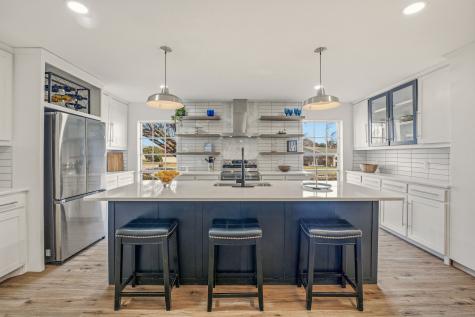 807 Spanish Trail Drive Granbury TX 76048