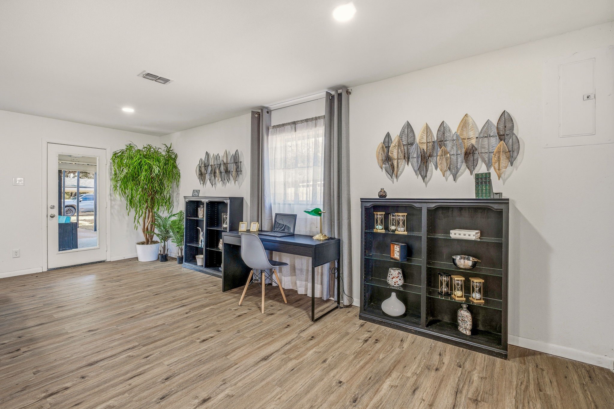 807 Spanish Trail Drive Granbury TX 76048