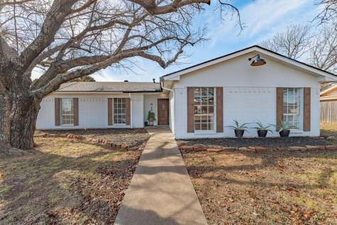 807 Spanish Trail Drive Granbury TX 76048