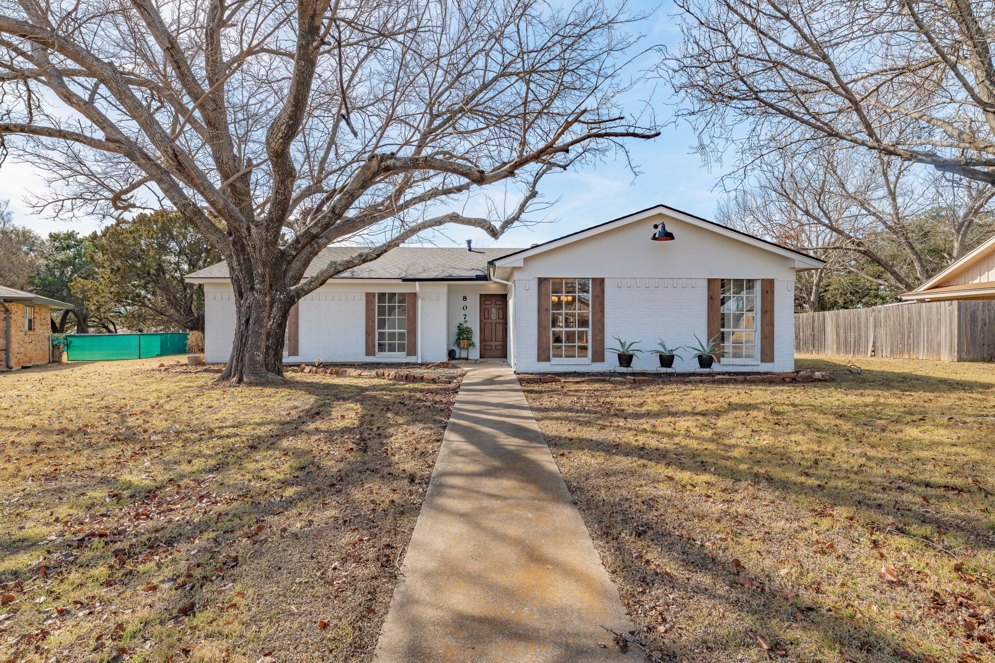 807 Spanish Trail Drive Granbury TX 76048
