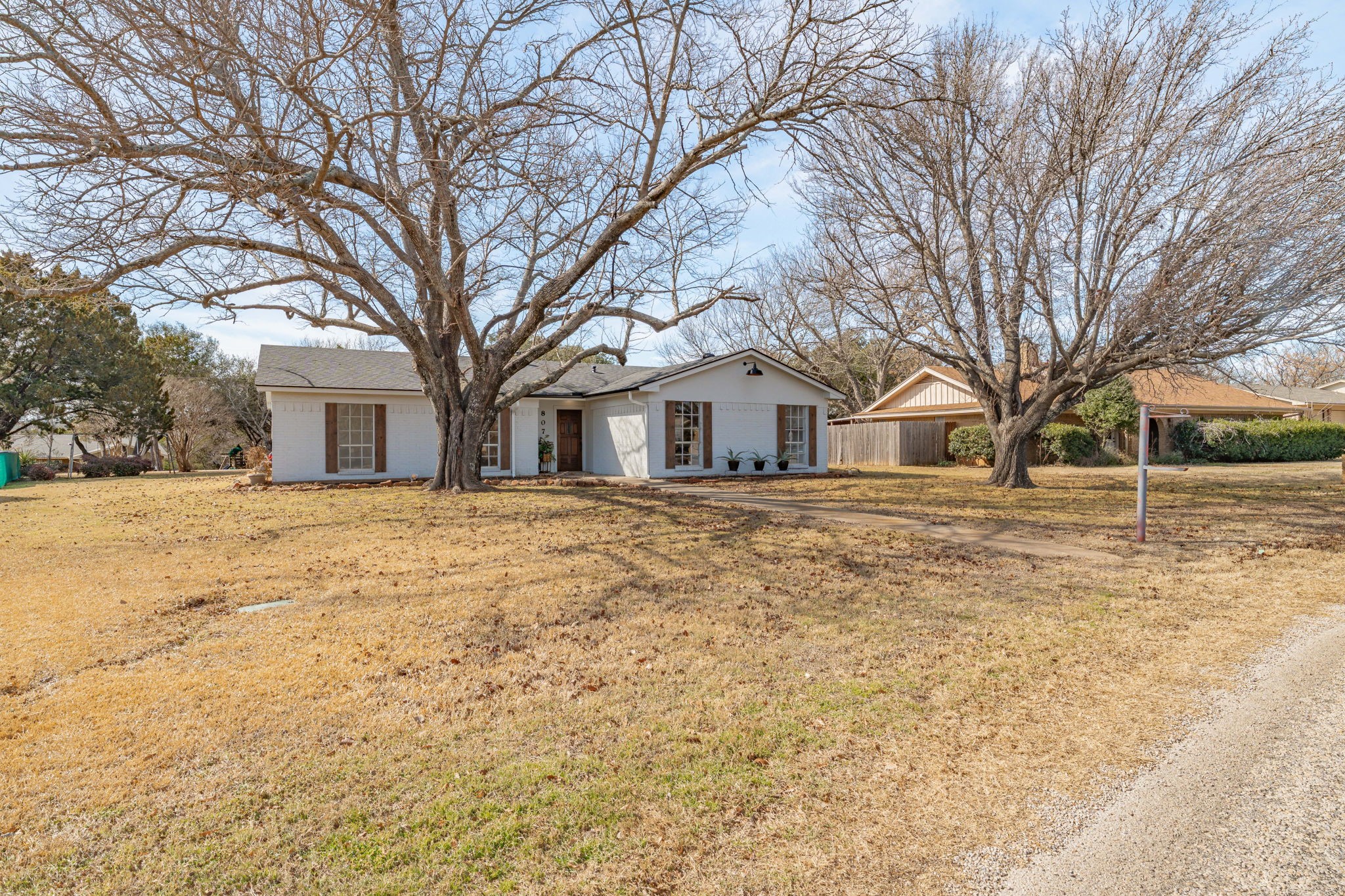 807 Spanish Trail Drive Granbury TX 76048