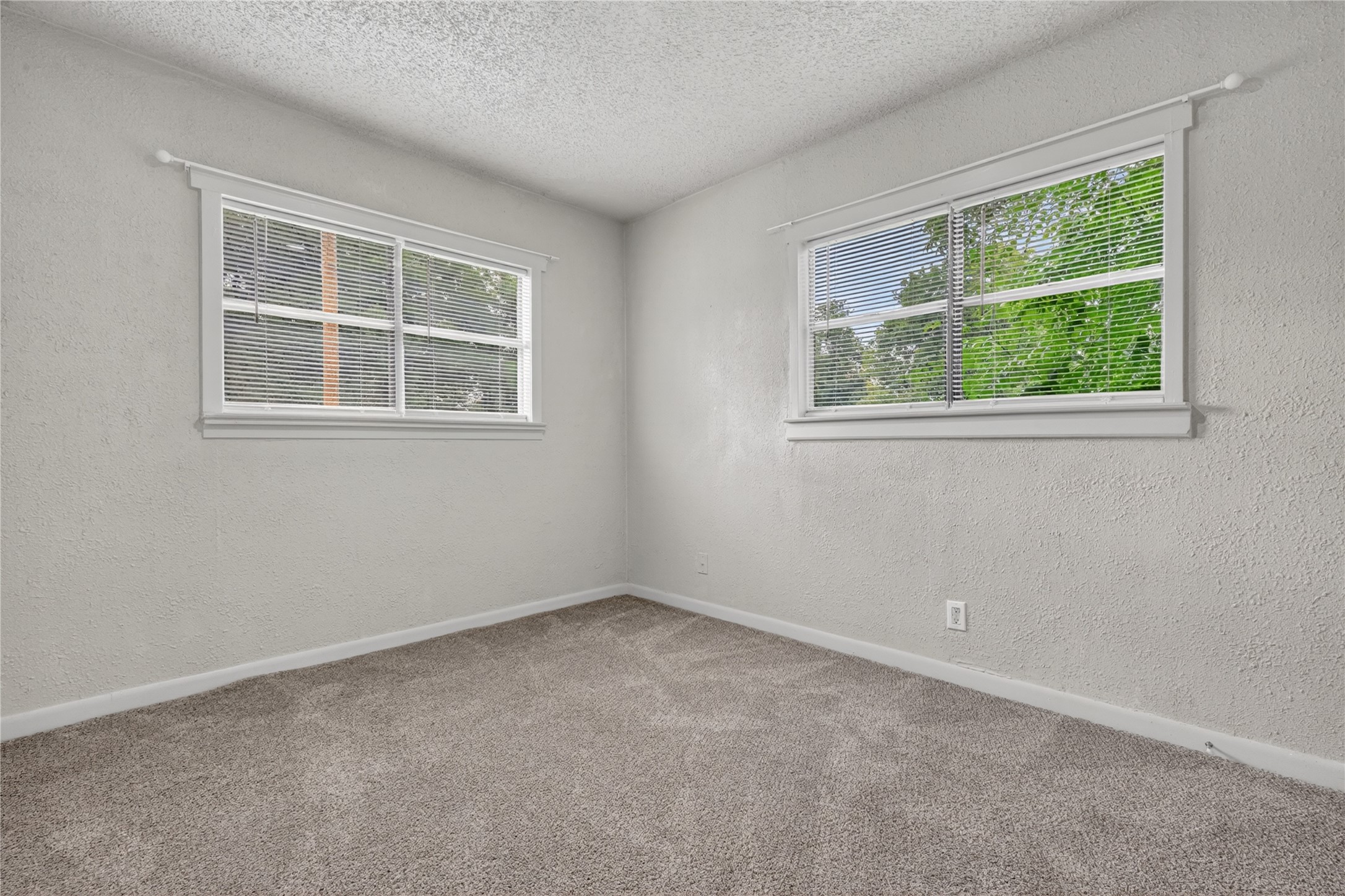614 SW 15th Avenue Mineral Wells TX 76067