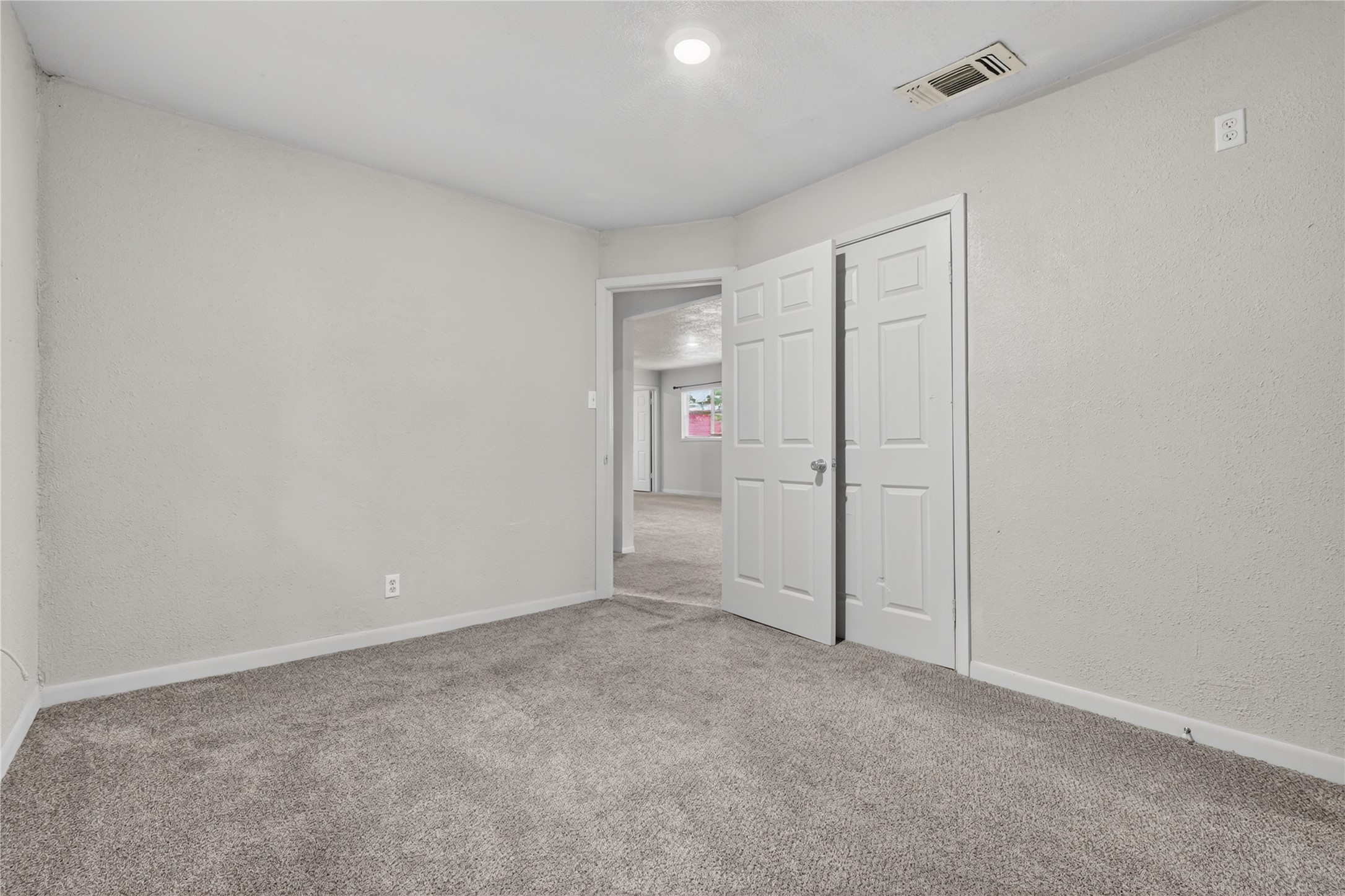 614 SW 15th Avenue Mineral Wells TX 76067