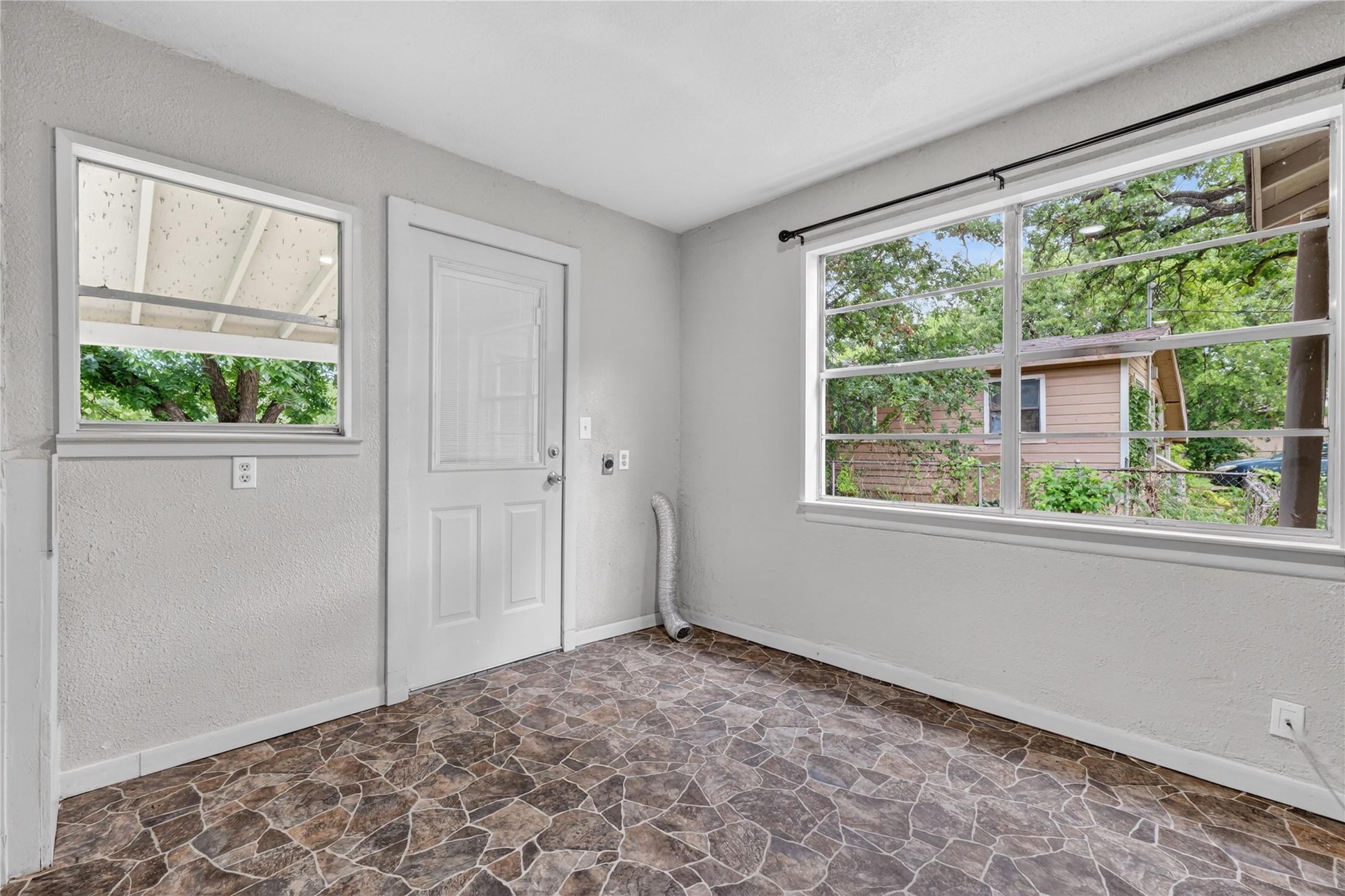 614 SW 15th Avenue Mineral Wells TX 76067