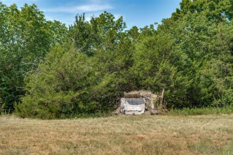 1552 County Road 2116 Greenville TX 75402