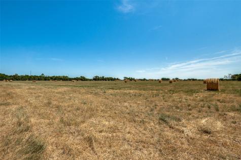 1552 County Road 2116 Greenville TX 75402