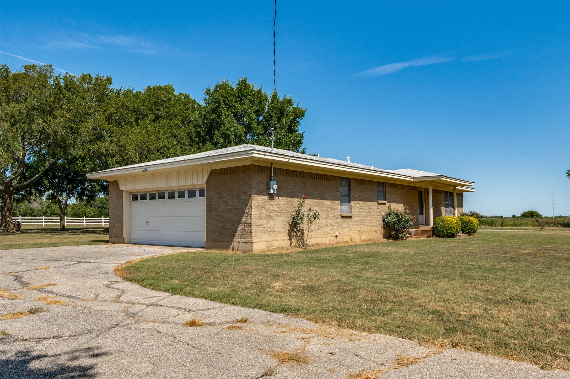 1552 County Road 2116 Greenville TX 75402