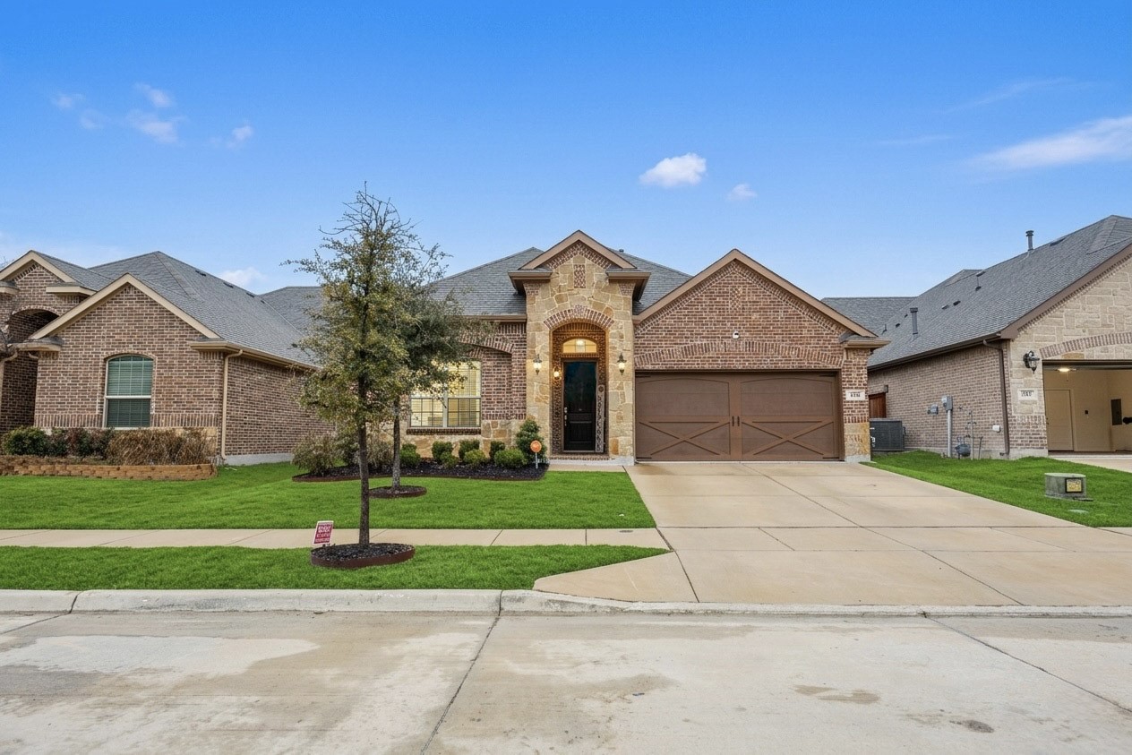 213 Palmerston Drive Aledo TX 76008