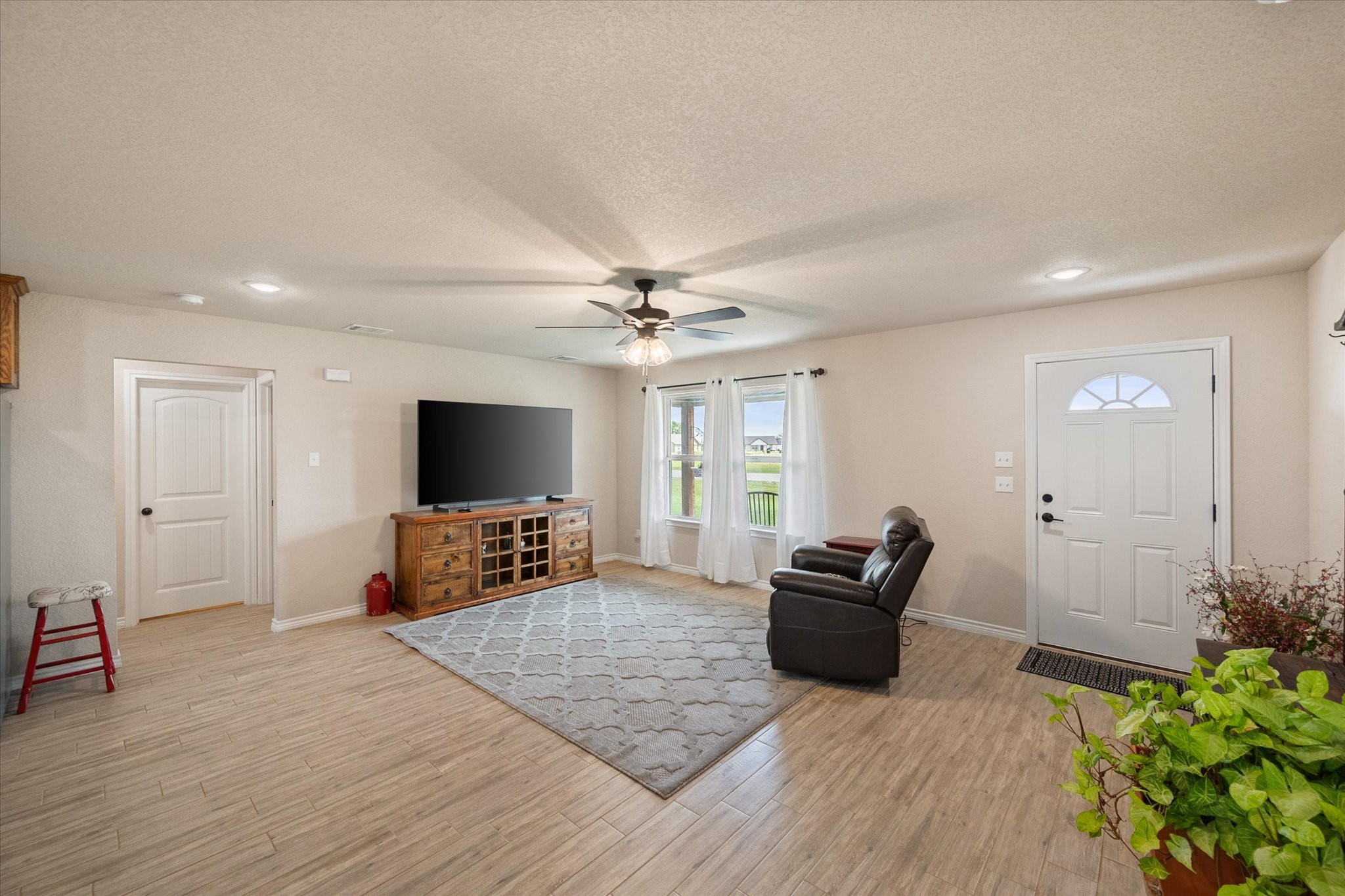 2004 Brown Loop Poolville TX 76487
