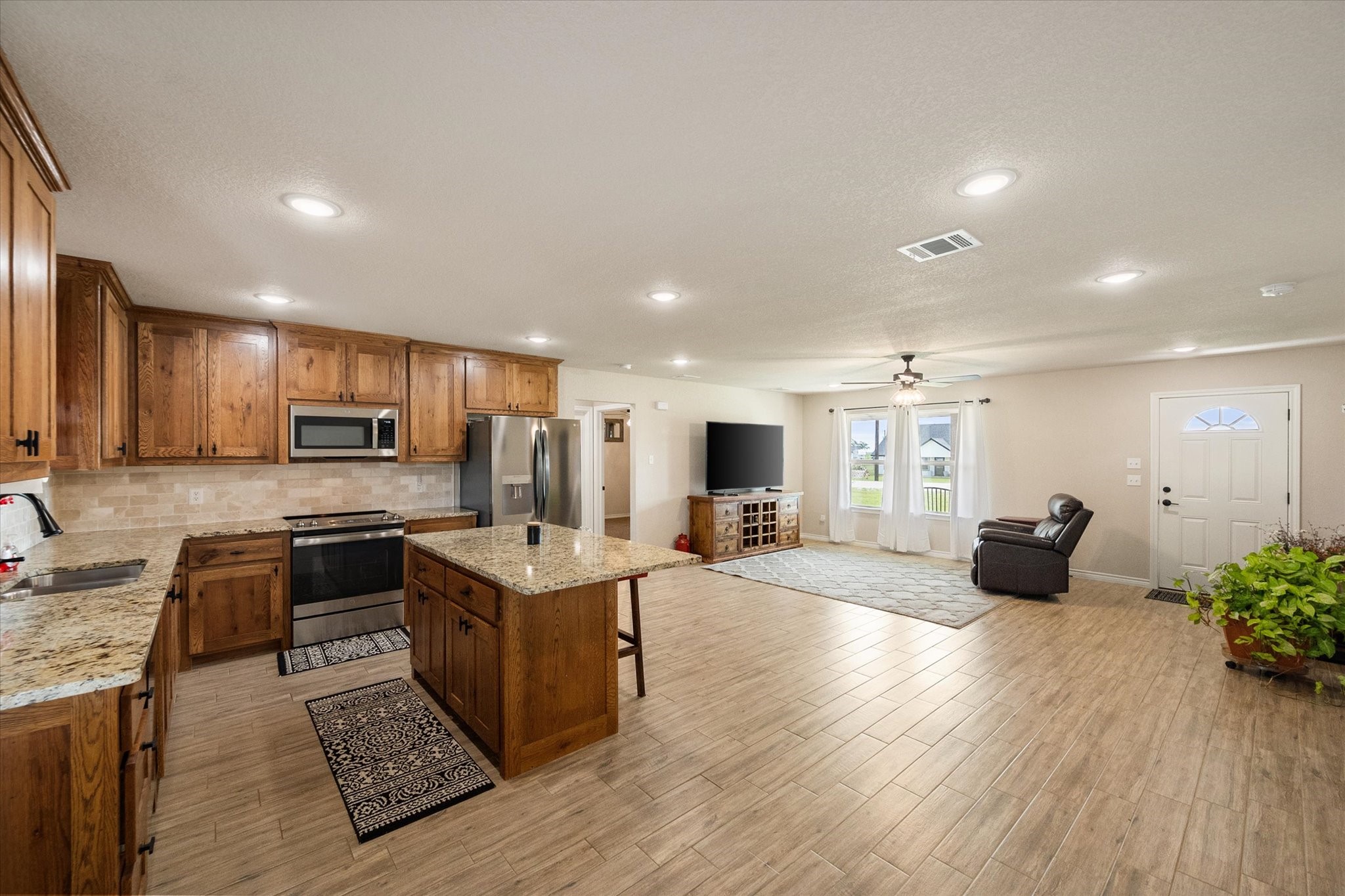 2004 Brown Loop Poolville TX 76487