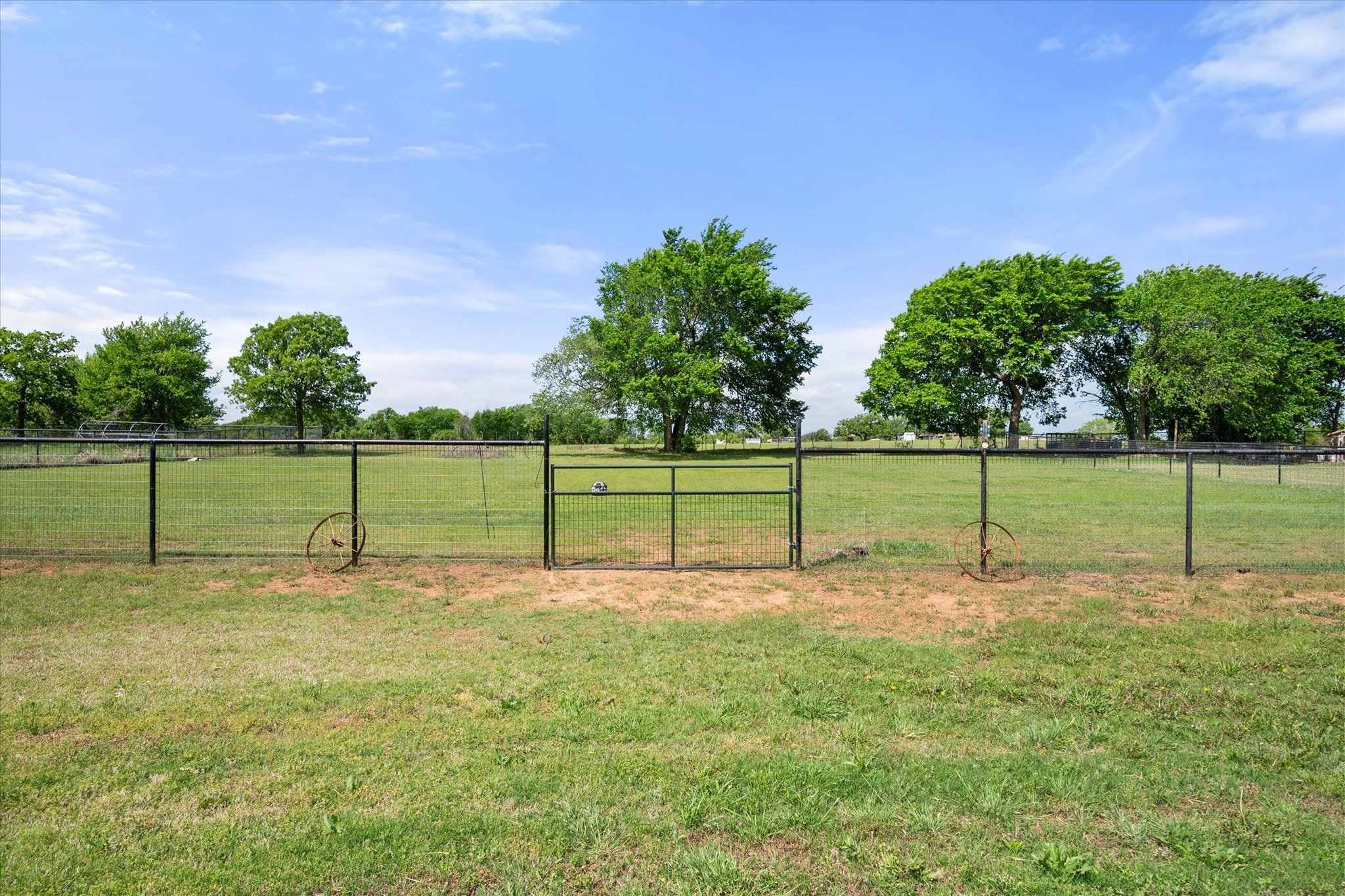 2004 Brown Loop Poolville TX 76487