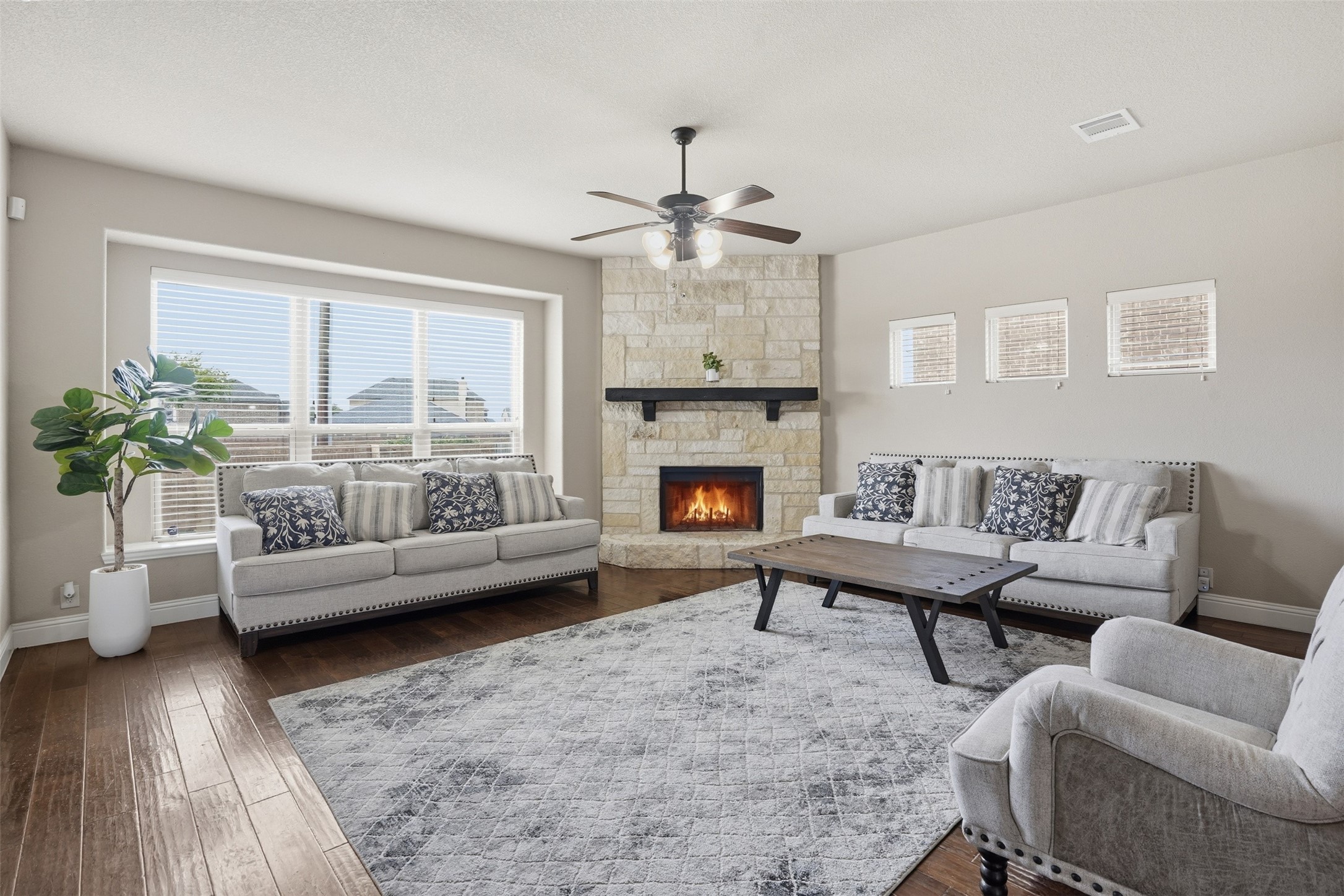 1412 Chase Way Crowley TX 76036