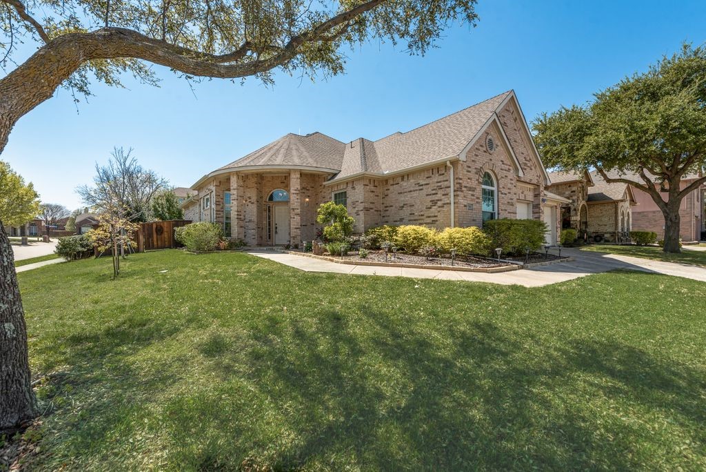 7301 Summer Glen Drive Mckinney TX 75072