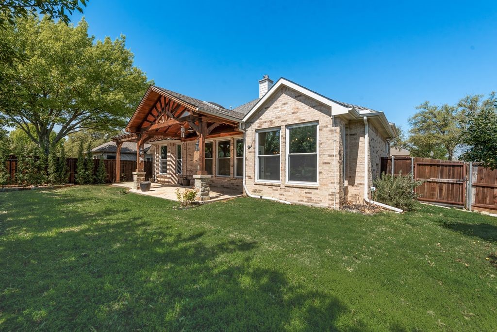 7301 Summer Glen Drive Mckinney TX 75072