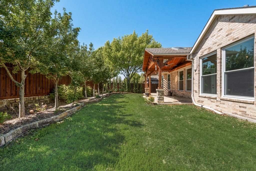 7301 Summer Glen Drive Mckinney TX 75072