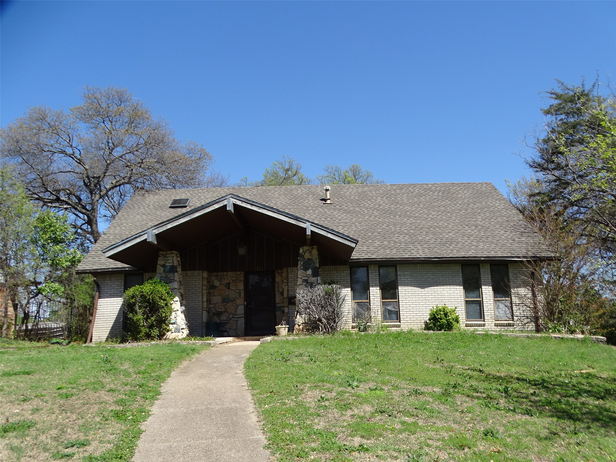 815 Wood River Road Dallas TX 75232