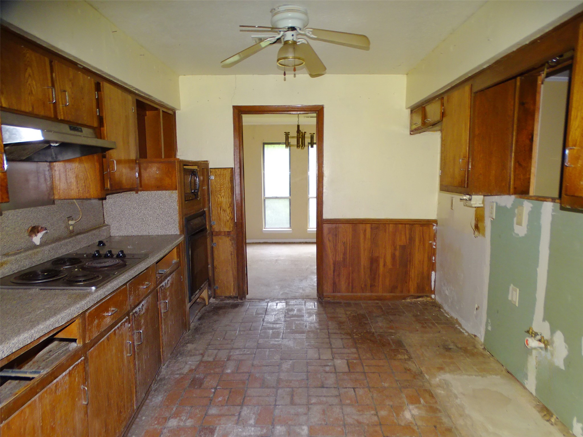 815 Wood River Road Dallas TX 75232