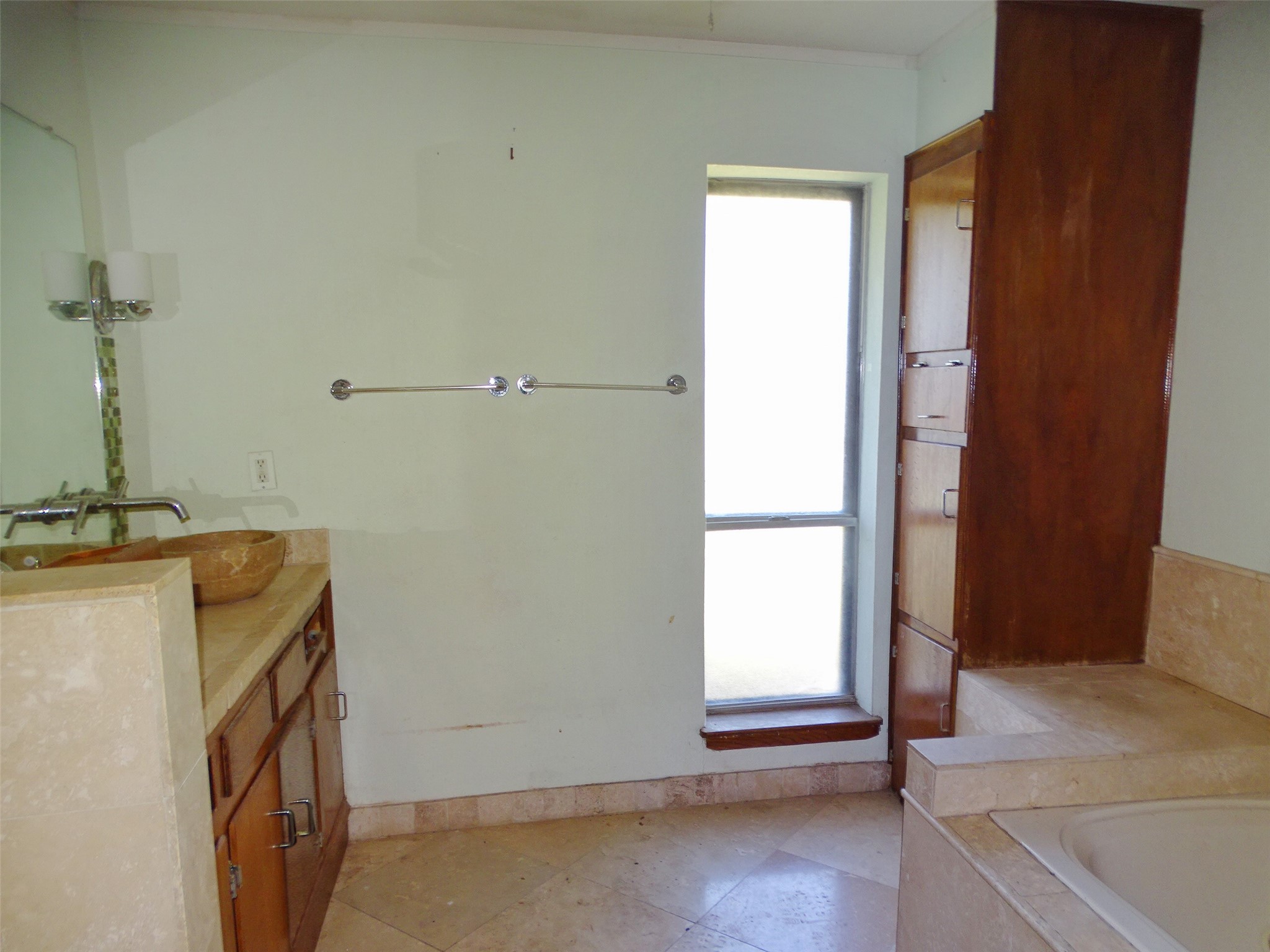 815 Wood River Road Dallas TX 75232
