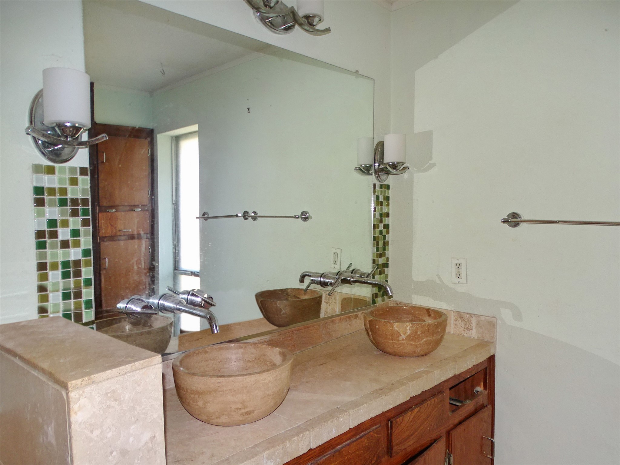 815 Wood River Road Dallas TX 75232