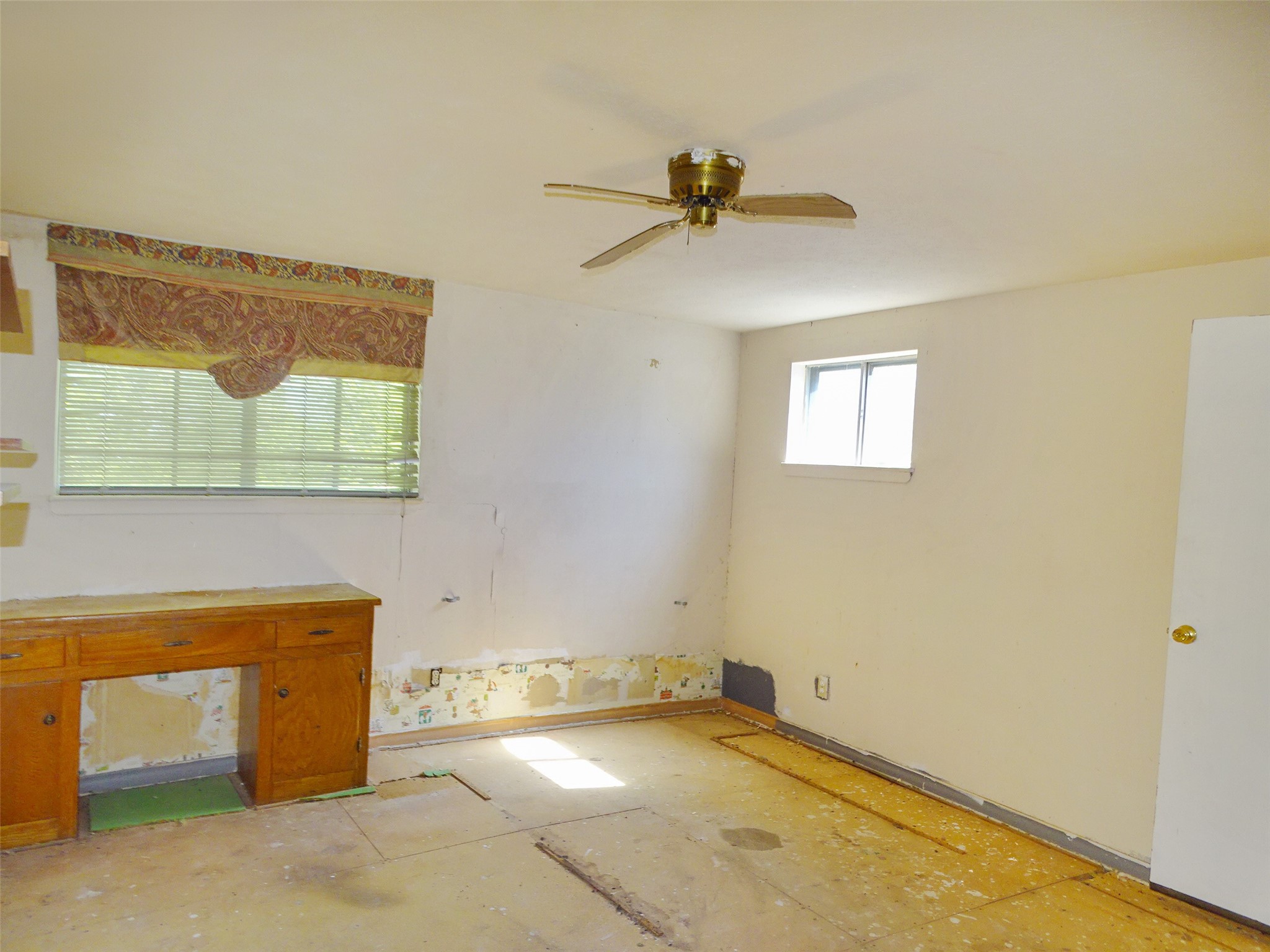 815 Wood River Road Dallas TX 75232